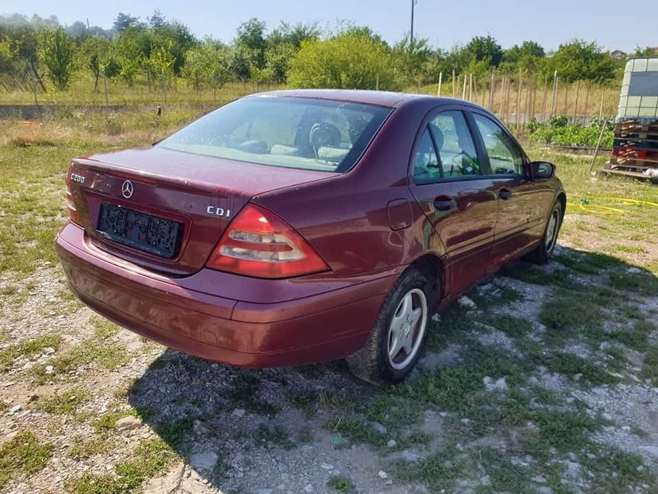 На части!!! Мерцедес C200 cdi W203 OM611