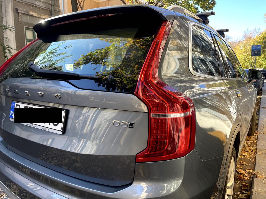 Volvo XC90 D5 AWD • 235 CP • 7 locuri