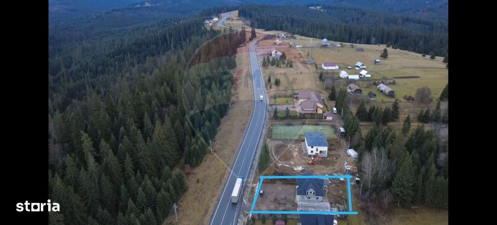 Casă / Vilă cu 8 camere de vânzare