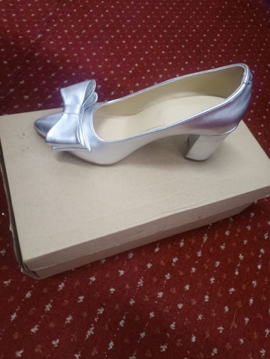 Pantofi piele naturala argintiu