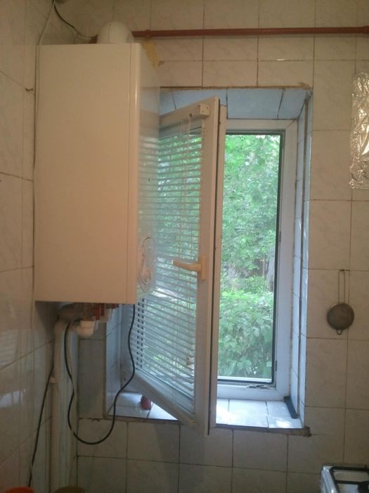 Camera de închiriat in apartament 2 camere, decomandat
