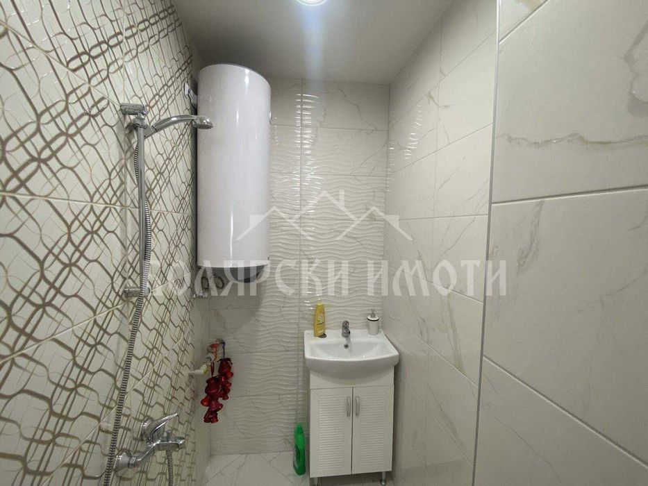 Дава се под наем Четиристаен апартамент в Горна Оряховица - 95 кв.м за 282 € - Снимка #5