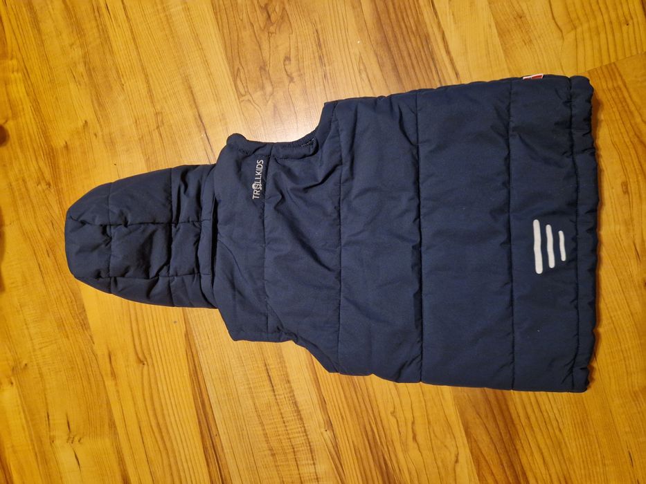 Елек за момиче Trollkids 140