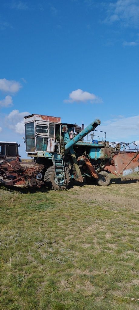 Продам комбайн Енисей