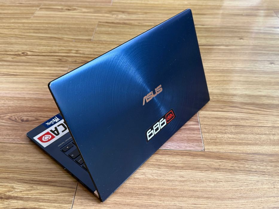Asus ZenBook 14`i7-8565U/Nvidia MX150/512GB NVMe/8GB RAM/Full HD IPS