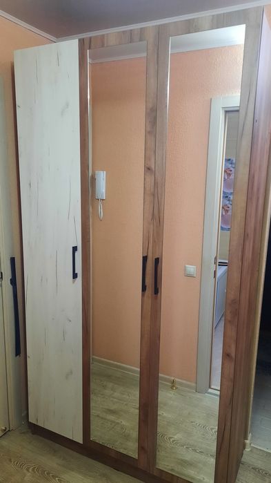 Шкаф новый, для одежды, новый , цвет коричневый дуб вотан.