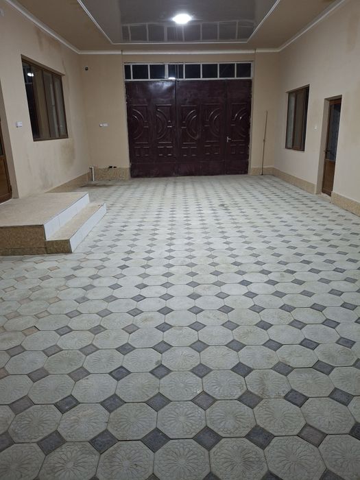 Фарход совхозида ховли  сотилади