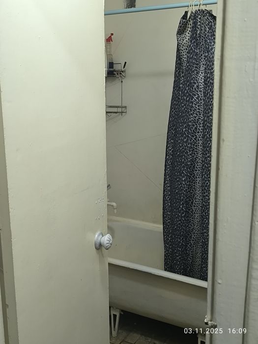 Зудлик Билан 1 хоналик Уй сотилади Киргулида