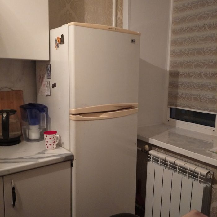 Продам холодильник