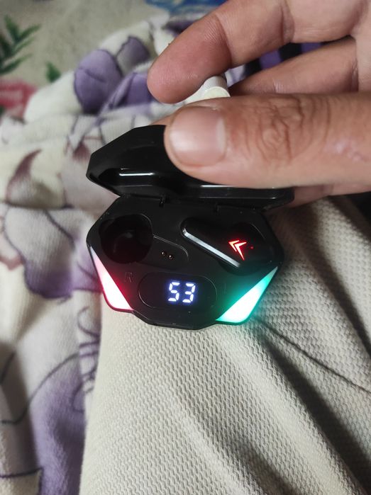 Vând căști bluetooth X15