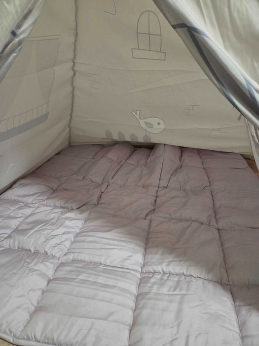 Нова дървена палатка за игра с мека подложка KikkaBoo - Beige House