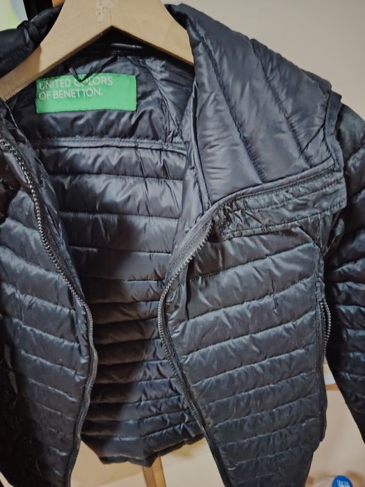 Чисто ново олекотено яке на Benetton