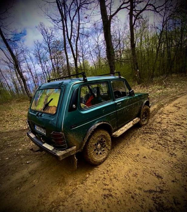 Продавам Лада Нива, перфектна!