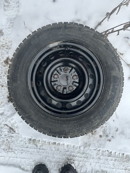 Продам шины без дисков