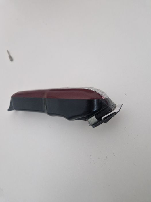 Vând mașinii de tuns magic clip