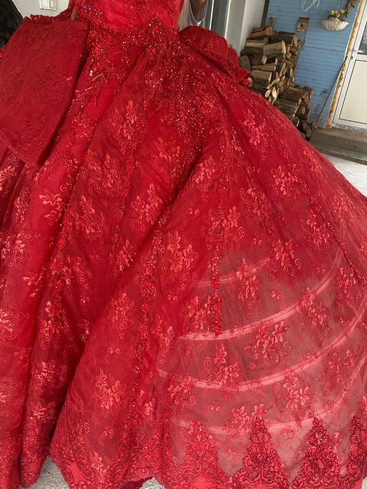 Продавасе  сватбена рокля