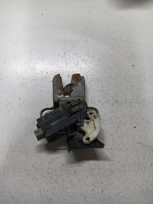 Broasca hayon/portbagaj AUDI A4 IV 8K2, B8 2007 - 2015