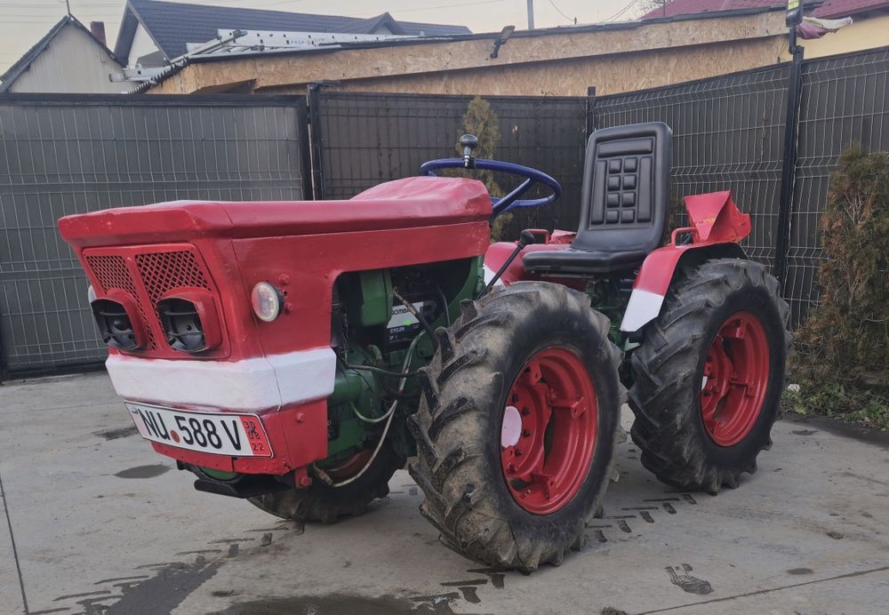 Vând tractoraș articulat 4x4 Goldoni 32cp cu freză și plug