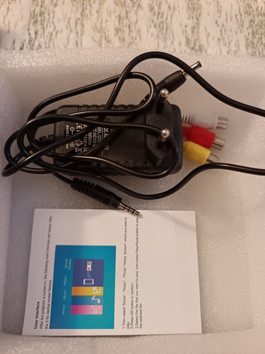 Нов Мини проектор