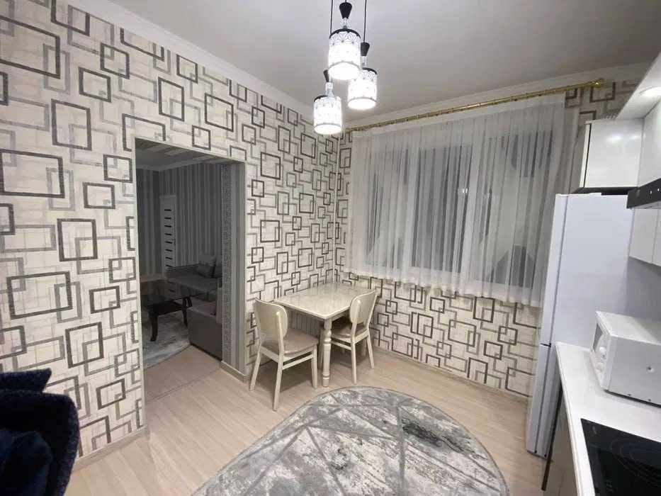 Novza metro Milliy bogʻ metrosi yaqinida kvartira bor bezmakler