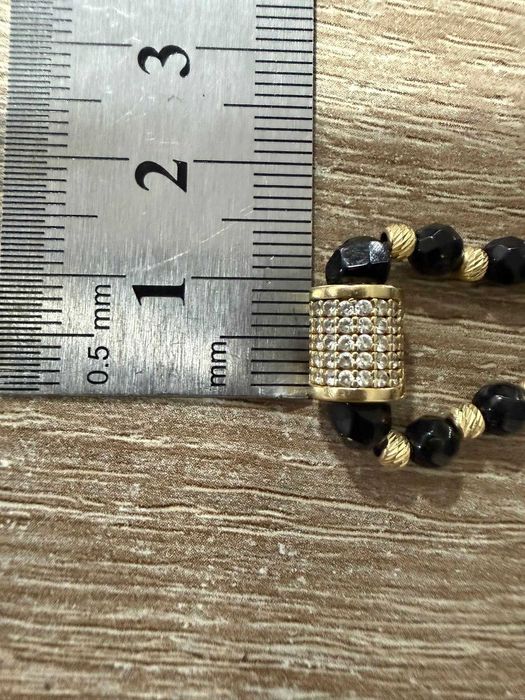 Златна гривна с маниста