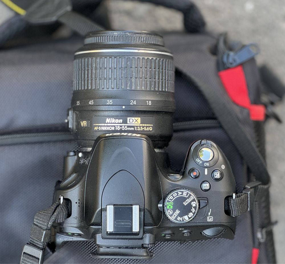 Фотоапарат DSLR Nikon D5100, 16.2MP + Обектив 18-55 мм