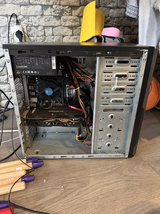 Настолен компютър