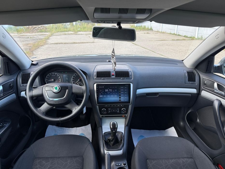 SKODA Octavia~ 2012~