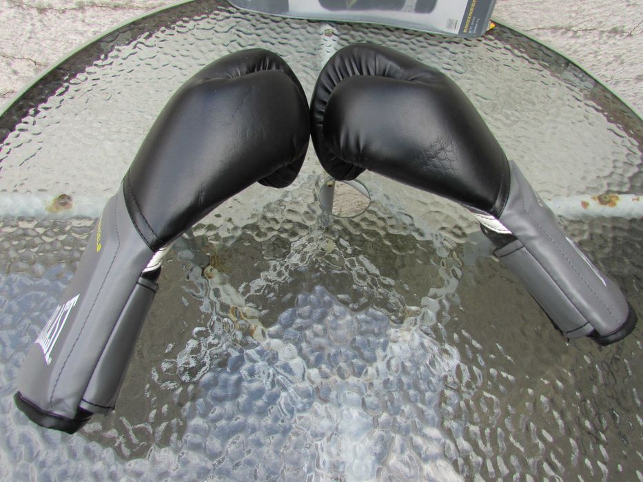 Боксови ръкавици Everlast Pro Style Elite