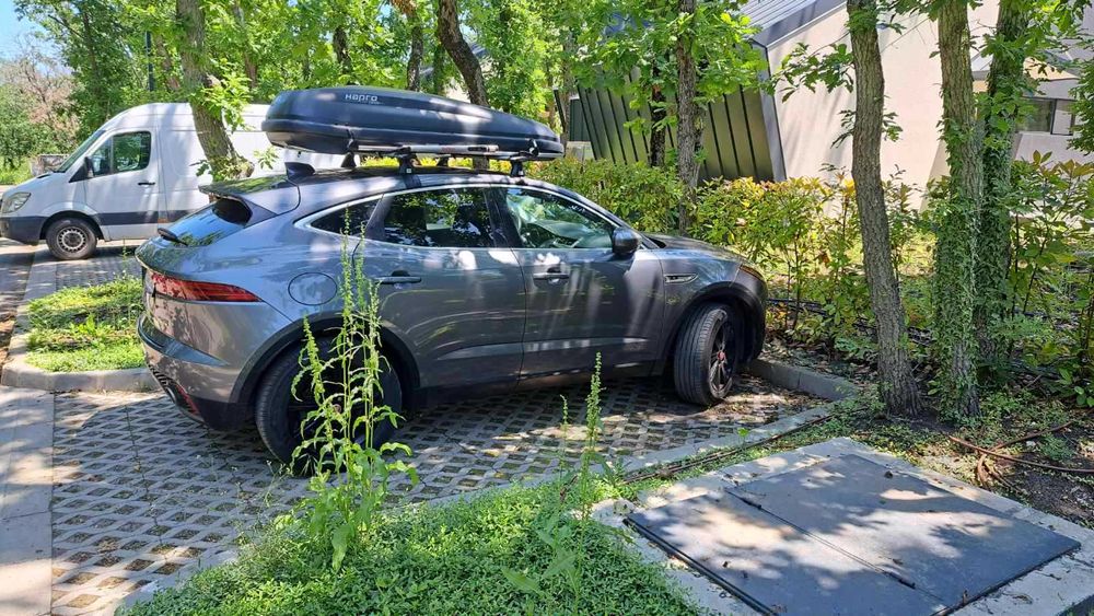 Jaguar E-Pace, Бензин, 250 к.с., 125,000 км реален пробег + 2 ключа