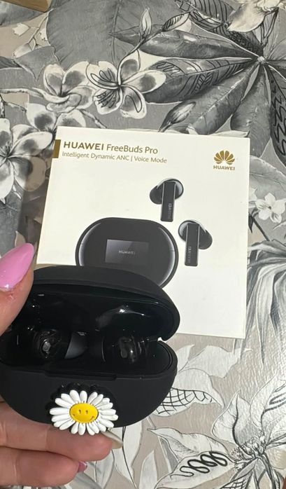 Слушалки Huawei FREEBUDS PRO