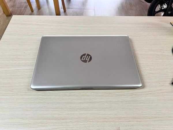 Laptop HP IntelCore i5-8250 8cpu's 16GB SSD+1TB HDD Nvidia MX110 2GB