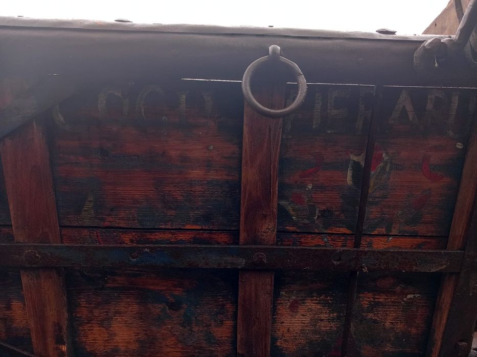 Caruta din lemn rustica traditionala