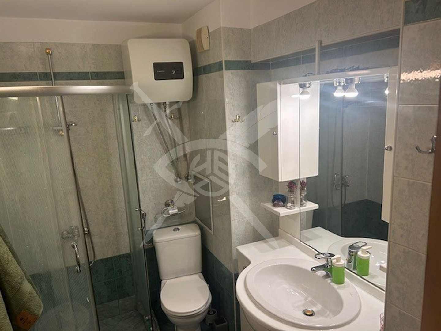 Двустаен апартамент в кв.  Оборище № 47415