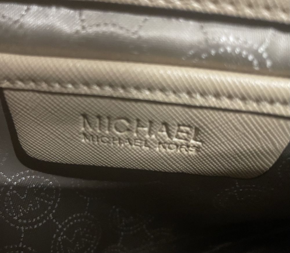 Michael Kors чанта