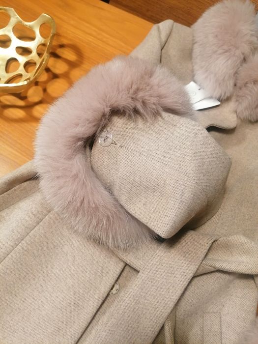 Palton Paucini din lână și cașmir cu blana naturala de vulpe