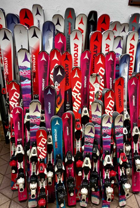 schiuri copii si adulti clapari ski bete casca ochelari schi