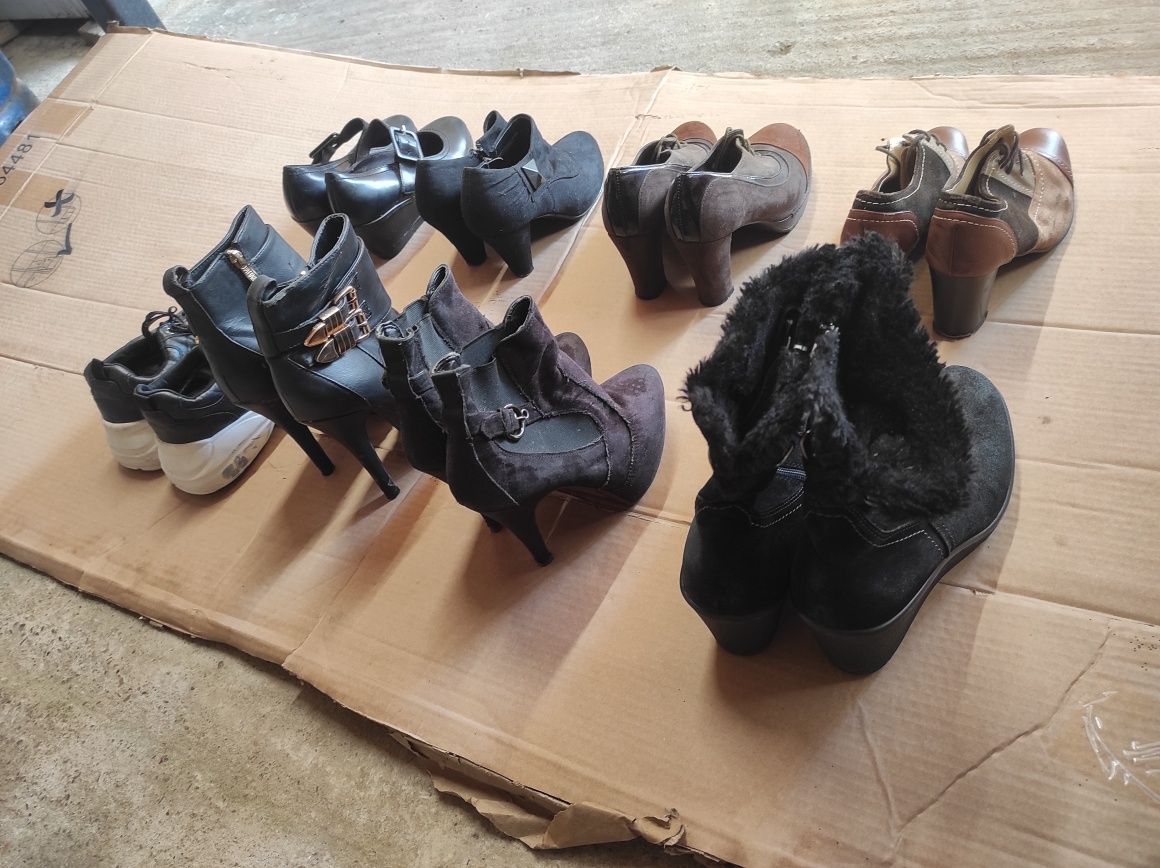 Lot pantofi/ghete/botine