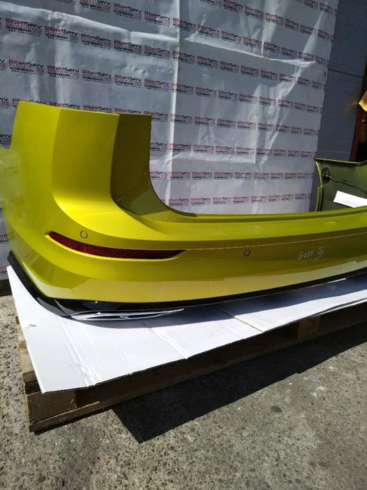 Bara Spate VW Golf 8 variant