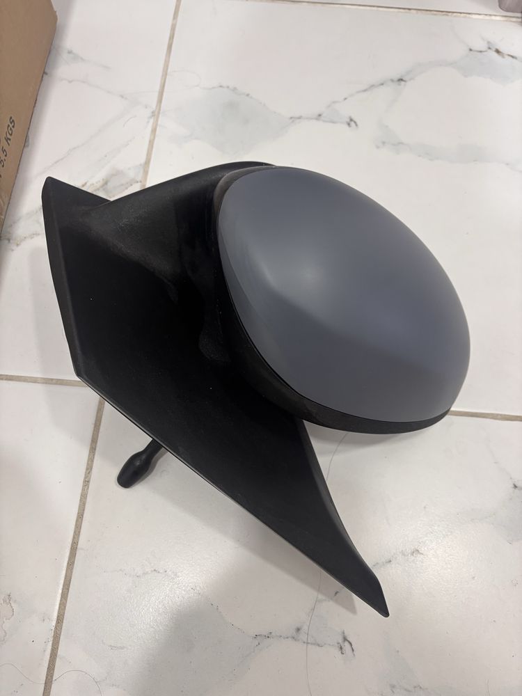 Дясно огледало Toyota Aygo/Peugeot 107/ Citroen C1