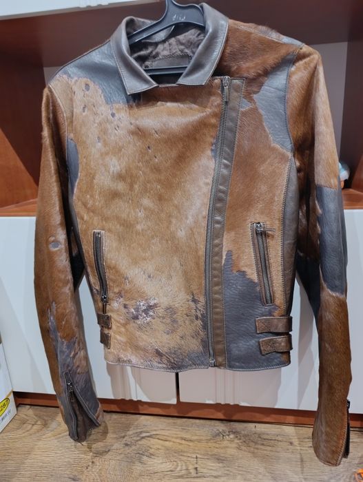 Яке кожено от естествен косъм отговоря на s/m