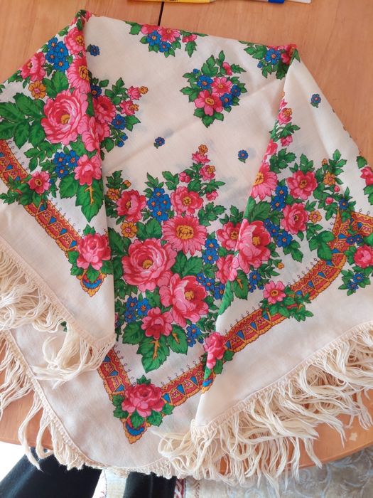 Платок чистая шерсть , Павлово- Поссад,оригинал,  Россия