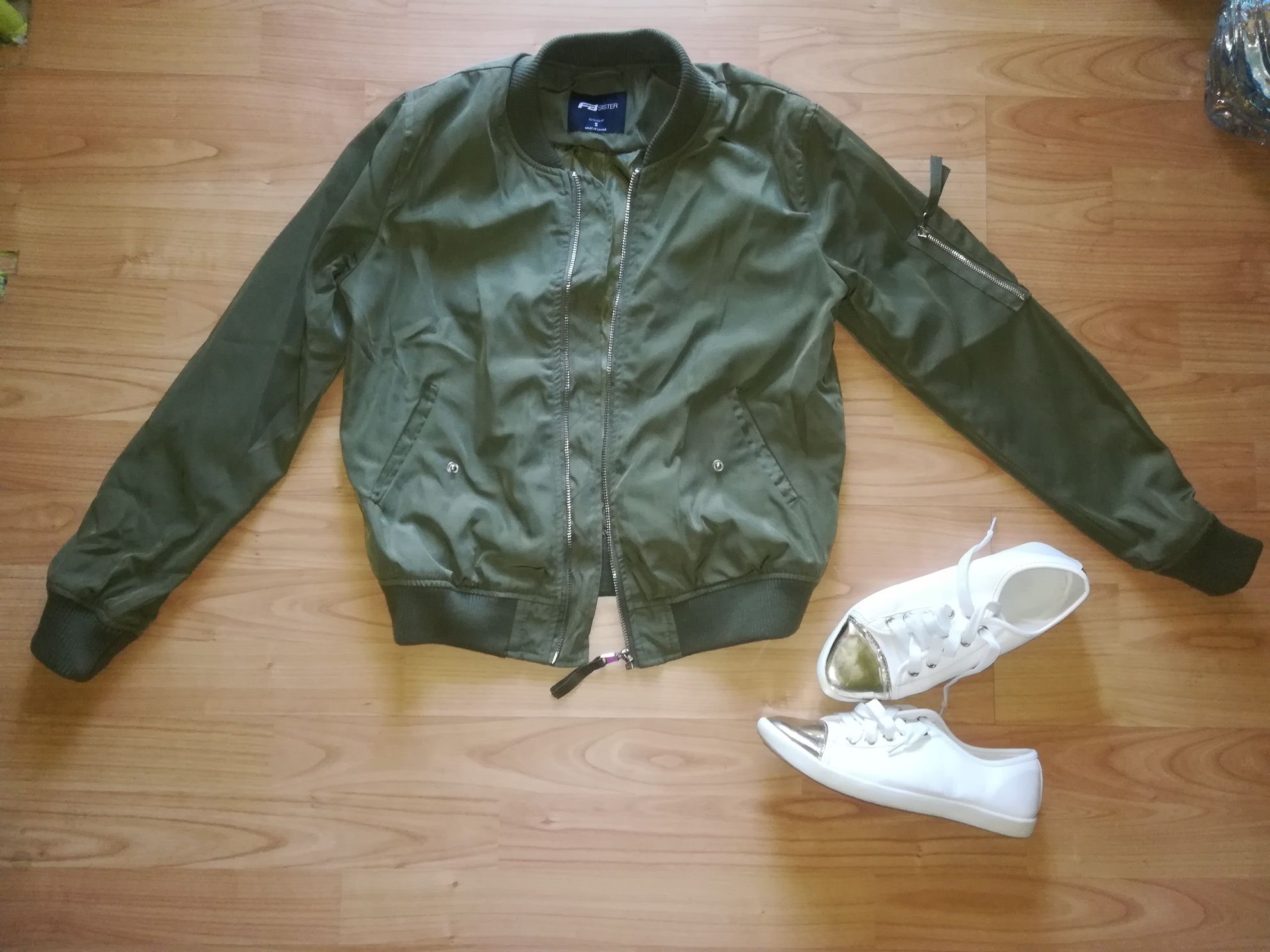 Geaca Sacou  esarfa fular Bershka H&M