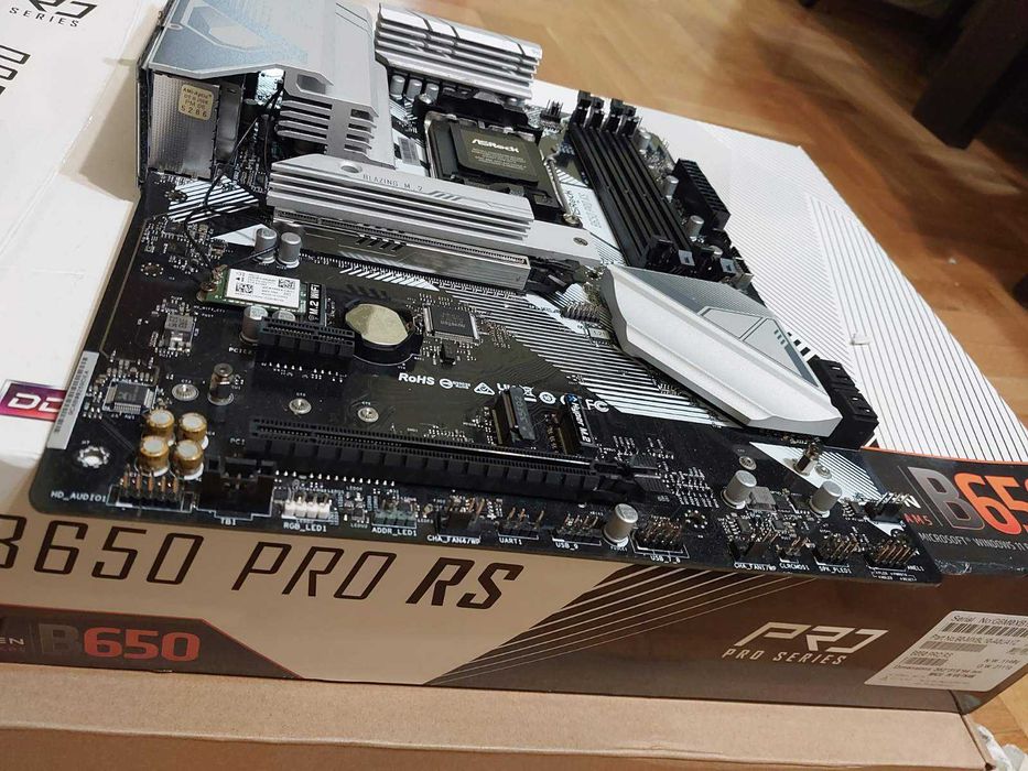 Ryzen 7 7700X + AsRock B650 Pro RS с М2 Wi-Fi модул
