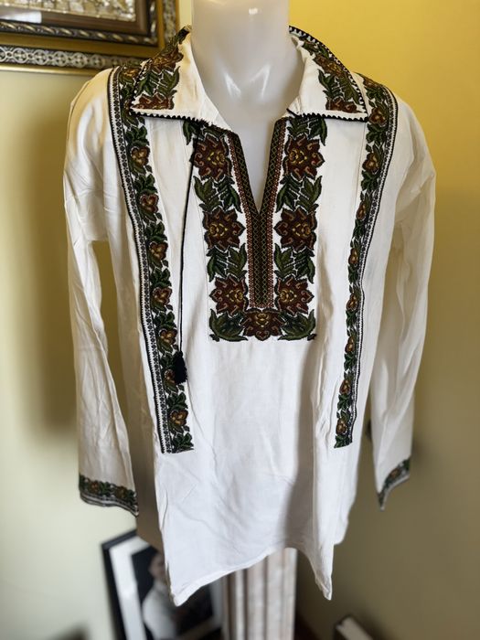 Cămași, ii, veste si brauri tradiționale– Artă autentică românească