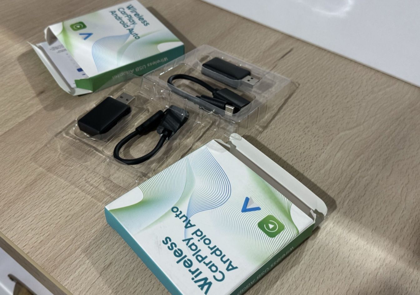 Adaptor 2 în 1  - CarPlay / Android Auto