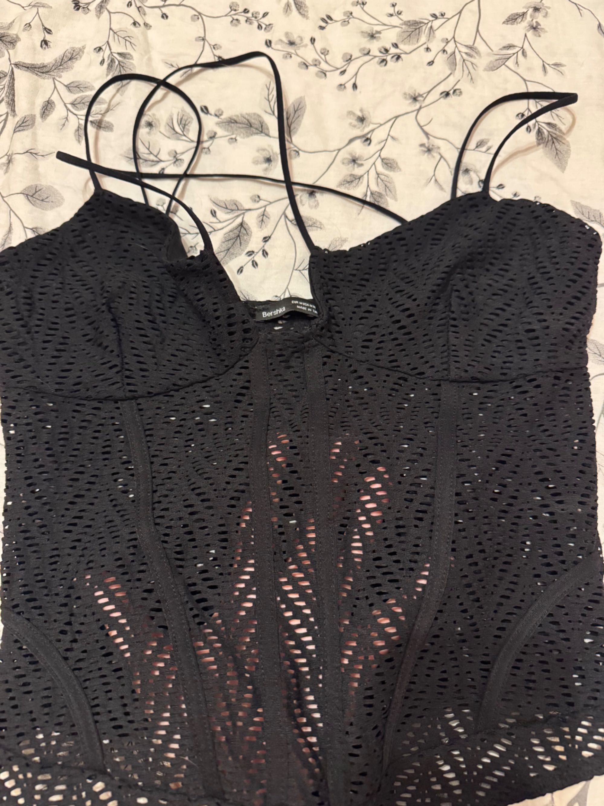 Черно мрежесто боди bershka