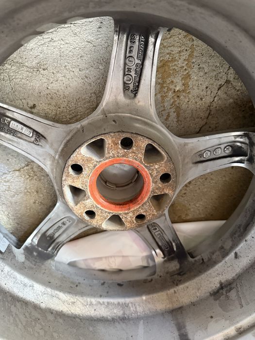 Гуми с джанти 215/60/16. 4 броя ,балансирани