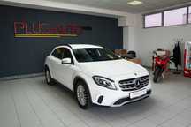 Mercedes-Benz GLA GLA 180 Echipare Urban 1.6 benzina Cutie Automata LED Camera CarPlay