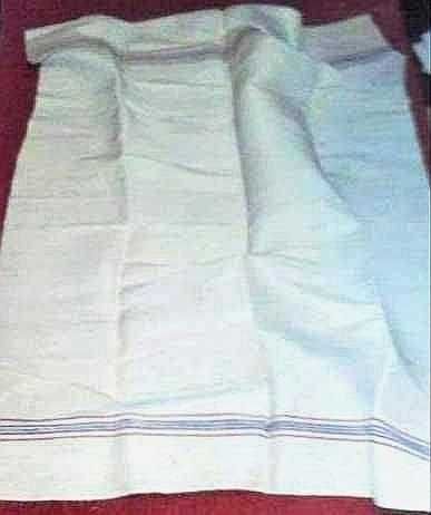 Fata de masa tesuta manual la razboi , din canepa